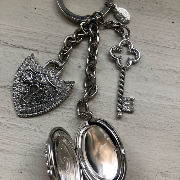 Spring Street ..... key chain - Picture 14 of 16